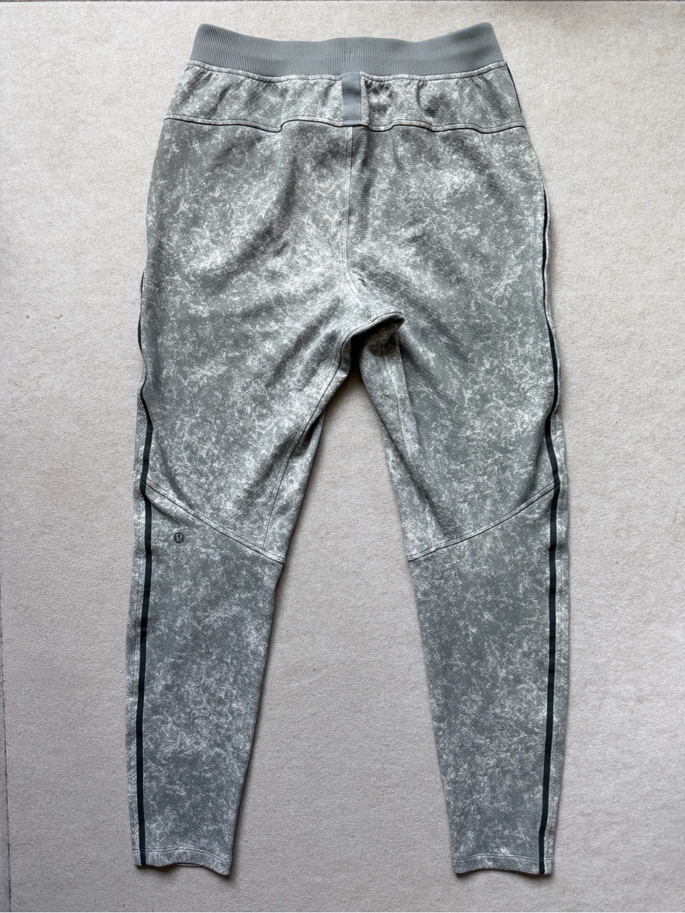 Lululemon Textured Tech Pant Size S - Picture 7 of 11
